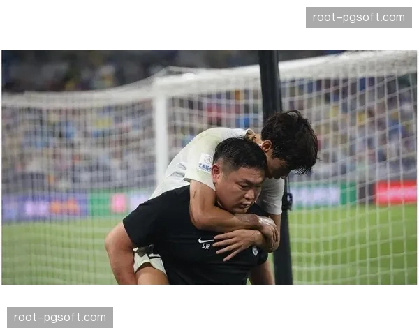 大连英博双后腰屏障 廖锦涛阿利米切断海港中场联系